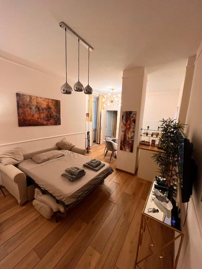 Via Del Corso Charme Apartment Ρώμη Εξωτερικό φωτογραφία
