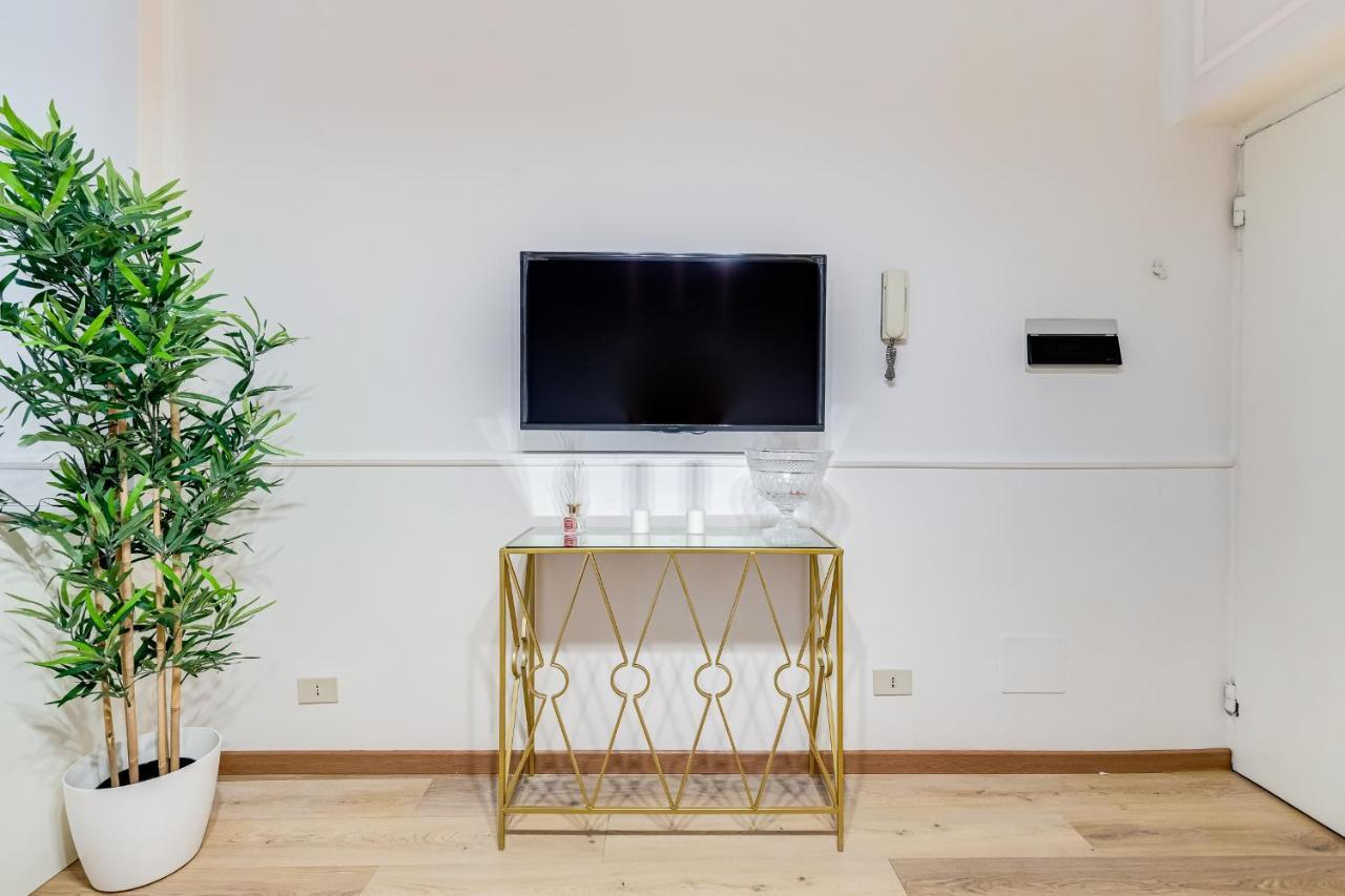 Via Del Corso Charme Apartment Ρώμη Εξωτερικό φωτογραφία